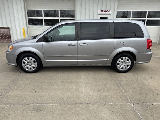 2017 Dodge Grand Caravan SE's photo
