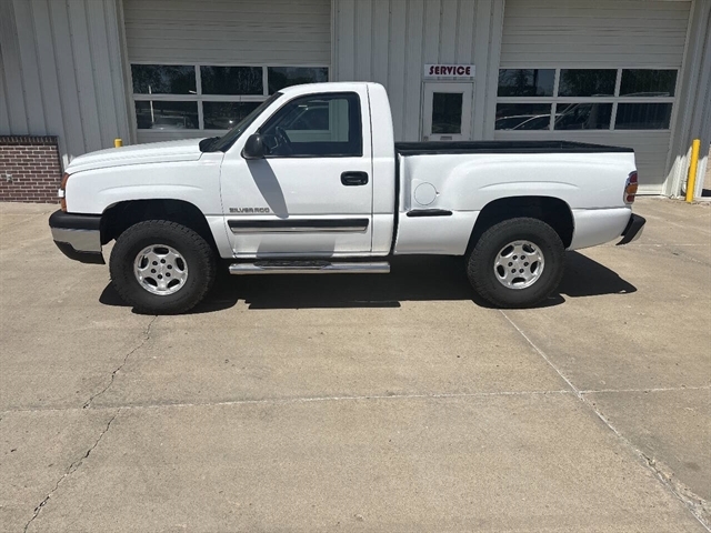 2003 Chevrolet Silverado 1500's photo