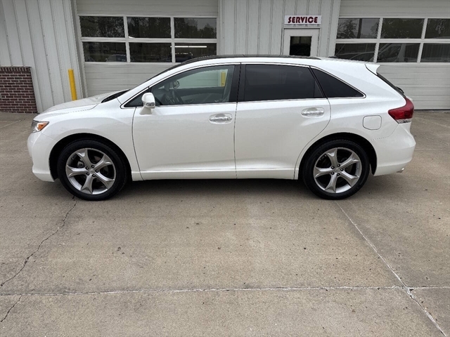 2015 Toyota Venza XLE AWD V6's photo