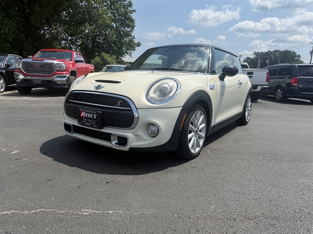 2015 MINI COOPER S