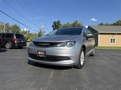 2020 CHRYSLER VOYAGER