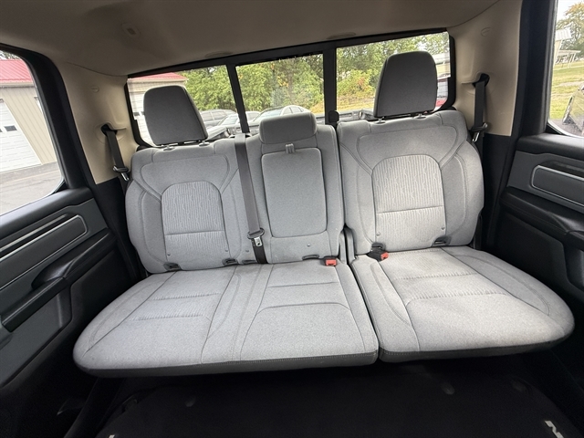 2019 Ram 1500 Big Horn photo 30