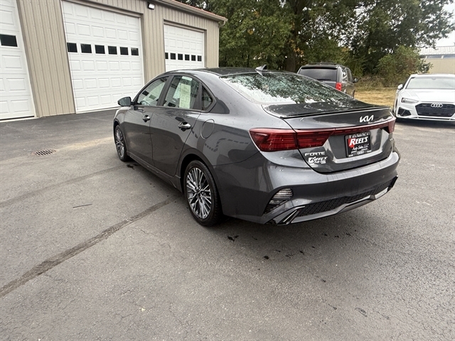 2023 Kia Forte GT-Line photo 10
