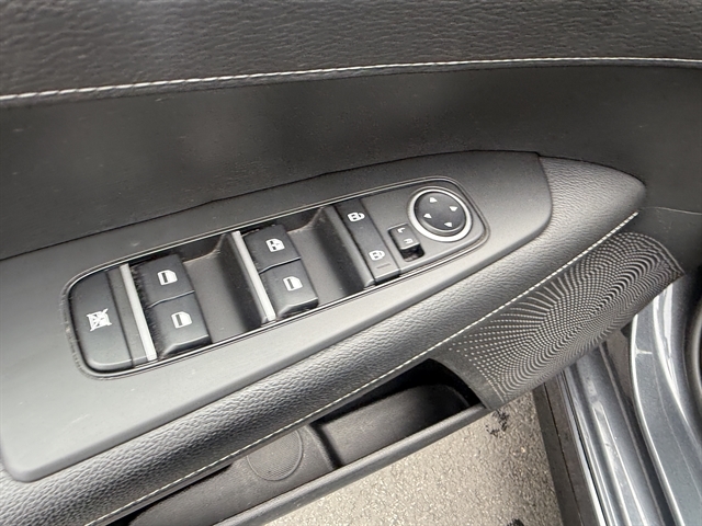 2023 Kia Forte GT-Line photo 18