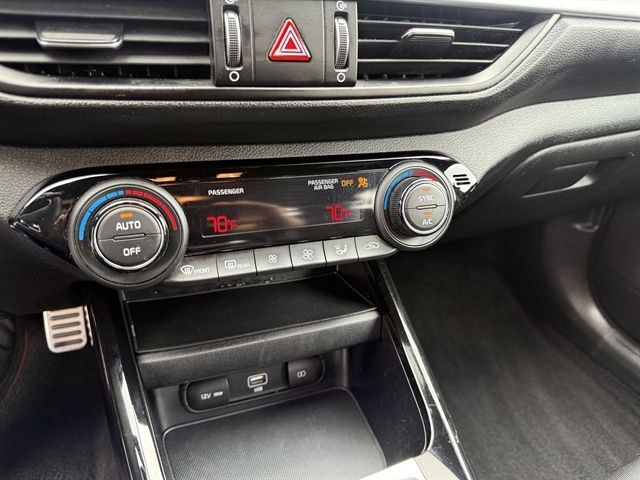2023 Kia Forte GT-Line photo 30
