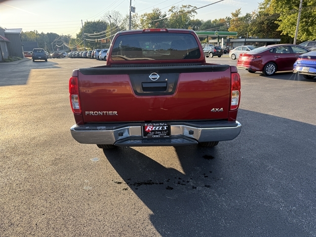 2015 Nissan Frontier S Crew Cab photo 9