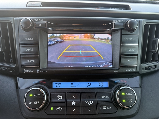 2017 Toyota RAV4 XLE photo 25