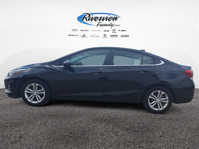 Used 2019 Chevrolet Cruze LT with VIN 1G1BE5SM1K7145252 for sale in Fuquay Varina, NC