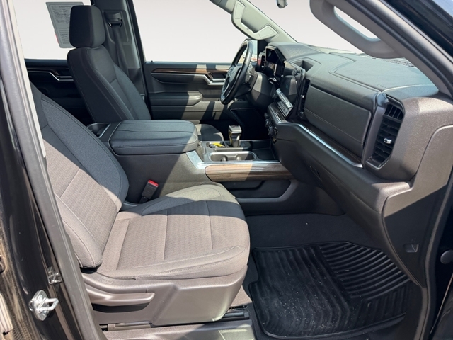 2023 Chevrolet Silverado 1500 RST - Photo 15