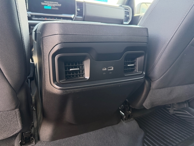 2023 Chevrolet Silverado 1500 RST - Photo 18