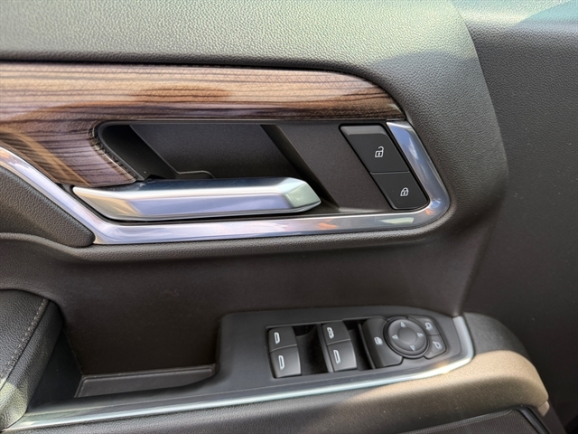 2023 Chevrolet Silverado 1500 RST - Photo 25