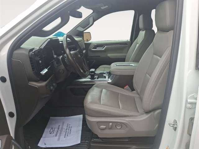 2022 Chevrolet Silverado 1500 LTZ photo 9