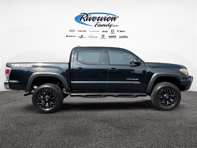 2020 Toyota Tacoma 4x4 TRD photo 6
