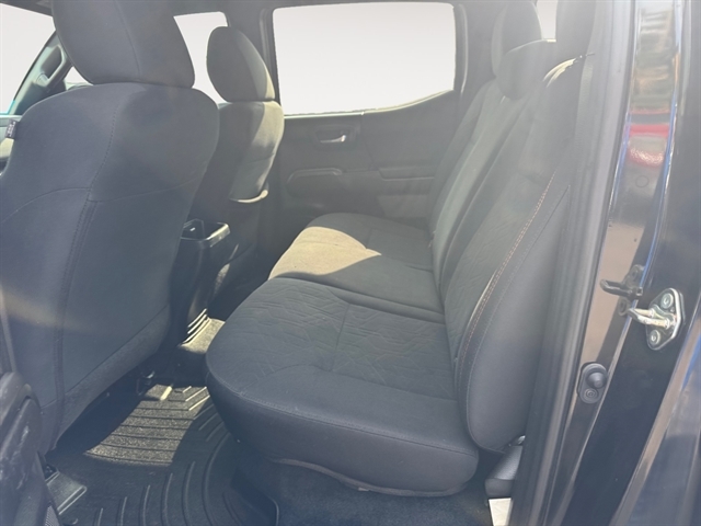 2020 Toyota Tacoma 4x4 TRD photo 13