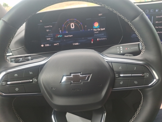 2025 Chevrolet Traverse Z71 photo 18