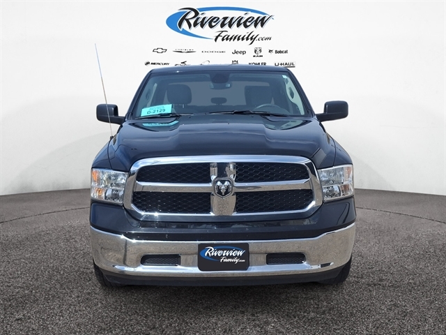2022 Ram 1500 SLT photo 8