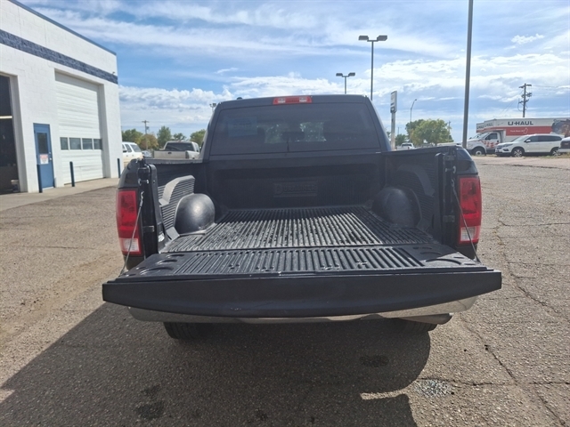 2022 Ram 1500 SLT photo 23
