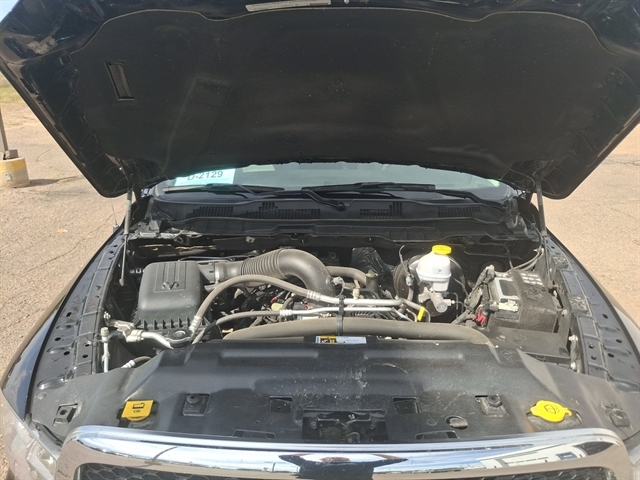 2022 Ram 1500 SLT photo 25