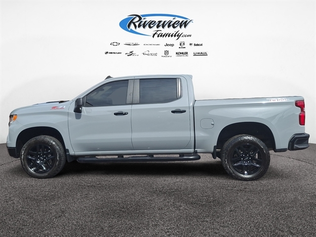 2024 Chevrolet Silverado 1500 LT Trail Boss photo 2