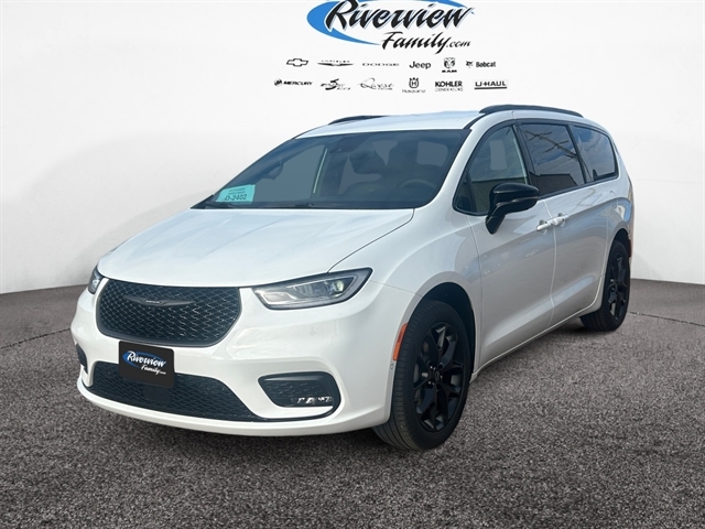 2026 Chrysler Pacifica