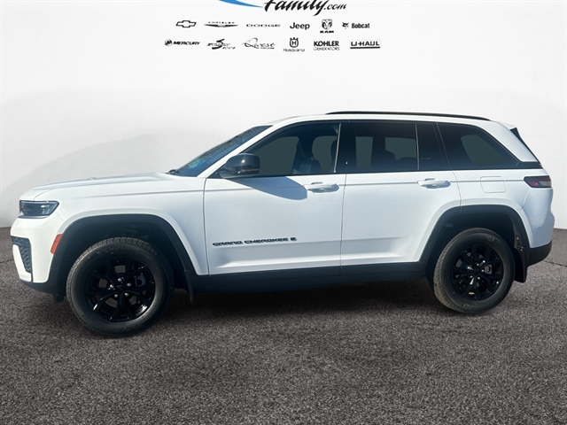 2026 Jeep Grand Cherokee Laredo Altitude 4x4's photo