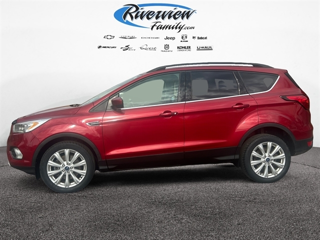 Used 2019 Ford Escape SEL with VIN 1FMCU9HD0KUC48754 for sale in Chamberlain, SD