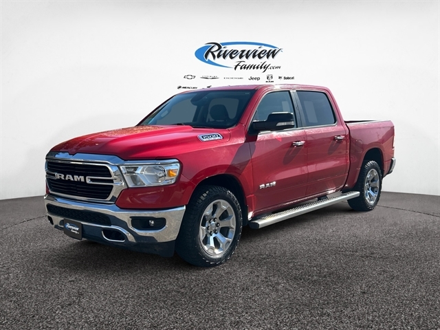 2020 RAM 1500 Big Horn/Lone Star 4x4 Crew Cab 5'7's photo
