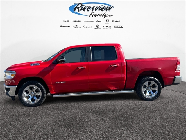 2020 RAM 1500 Big Horn/Lone Star 4x4 Crew Cab 5'7's photo