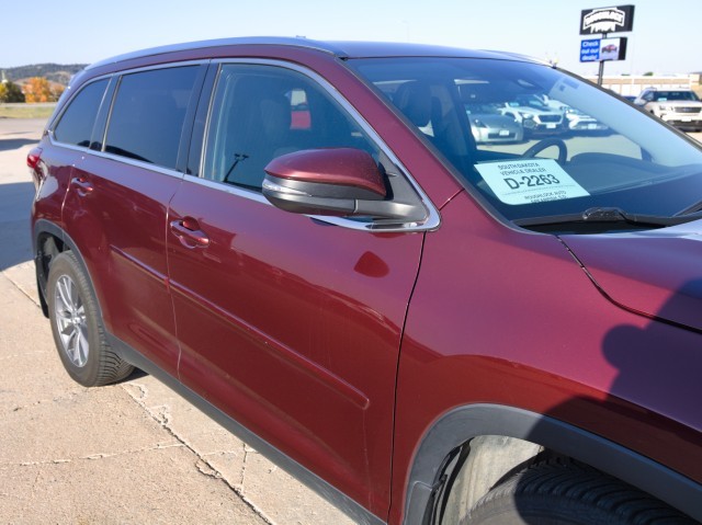2019 Toyota Highlander XLE photo 8