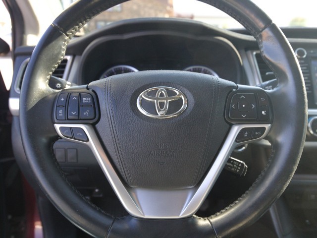 2019 Toyota Highlander XLE photo 15