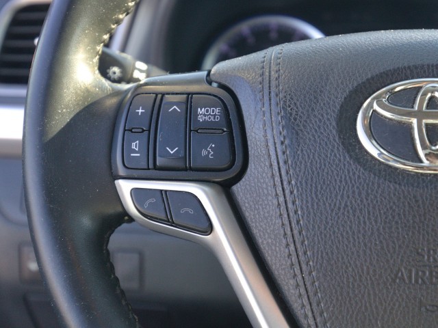 2019 Toyota Highlander XLE photo 16