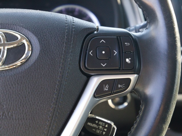 2019 Toyota Highlander XLE photo 17