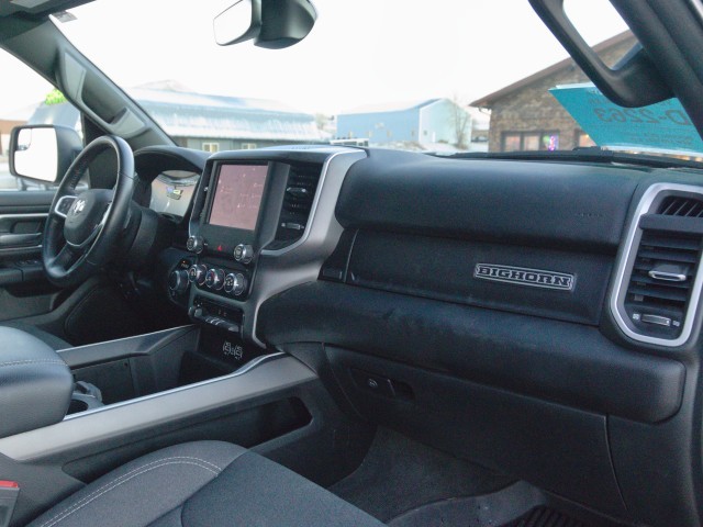 2022 RAM 1500 Big Horn/Lone Star 4x4 Crew Cab 5'7's photo