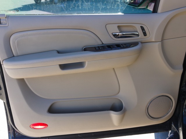 2009 Cadillac Escalade ESV Base - Photo 11