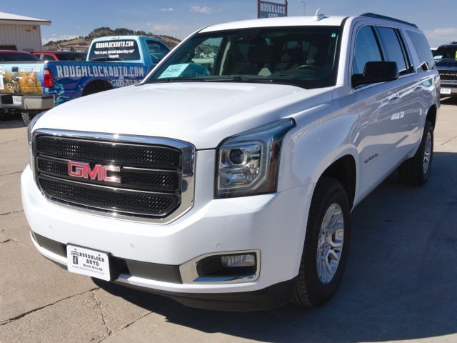 2019 GMC Yukon 4WD SLE's photo