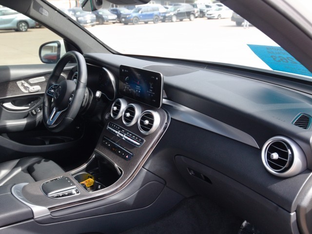 2022 Mercedes-Benz GLC GLC 300 4MATIC's photo