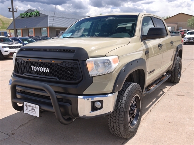 2017 Toyota Tundra SR5 5.7L 4WD Crew Max Short Bed's photo
