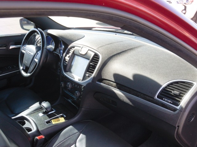 2014 Chrysler 300 C V6 AWD's photo