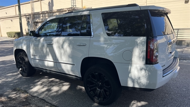 2015 GMC Yukon 4WD Denali's photo
