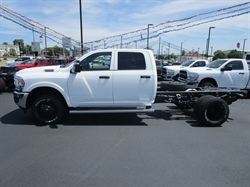 2023 RAM CHASSIS CAB