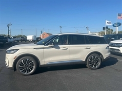 2025 Lincoln Aviator