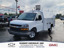 2024 Chevrolet Express Commercial Cutaway