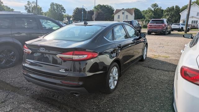 2019 Ford Fusion SE - Photo 4