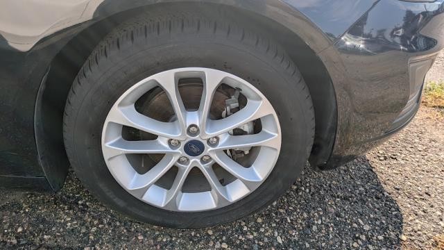 2019 Ford Fusion SE - Photo 2