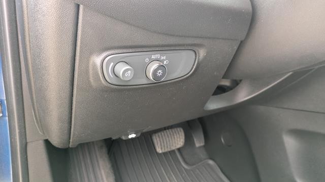 2022 Chevrolet Equinox 2FL - Photo 10