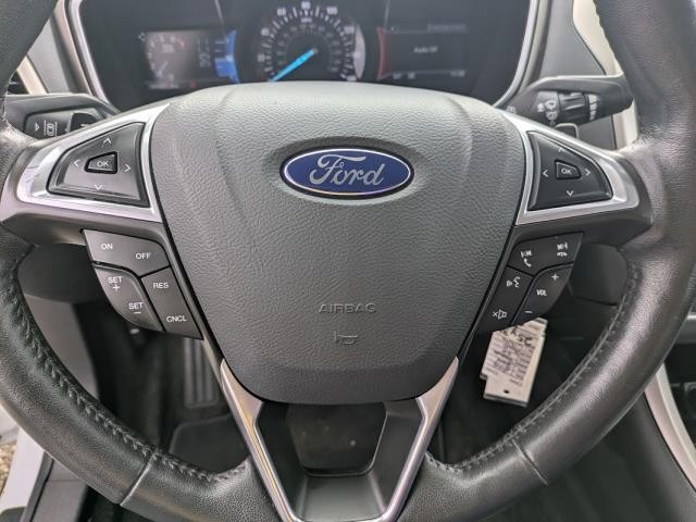 2016 Ford Fusion SE photo 5