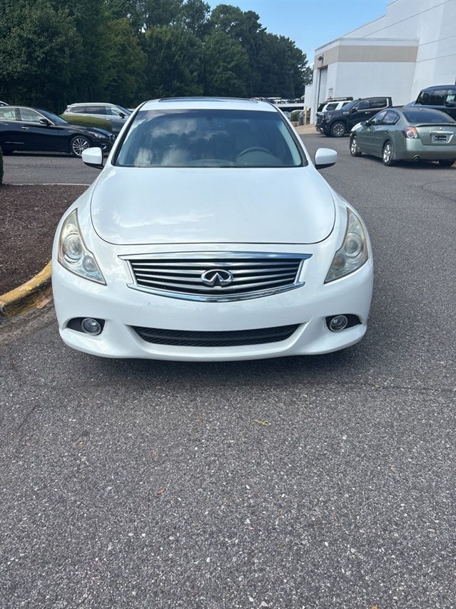 2013 INFINITI G37
