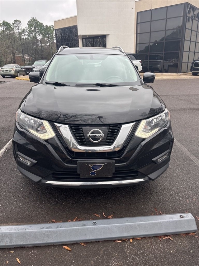 2017 NISSAN ROGUE