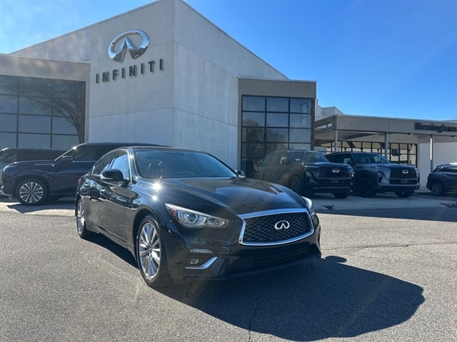 2021 INFINITI Q50 LUXE