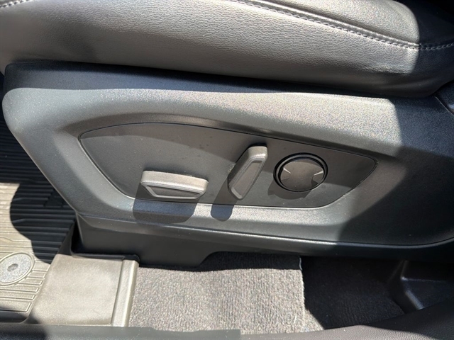 2021 Ford Explorer XLT - Photo 18